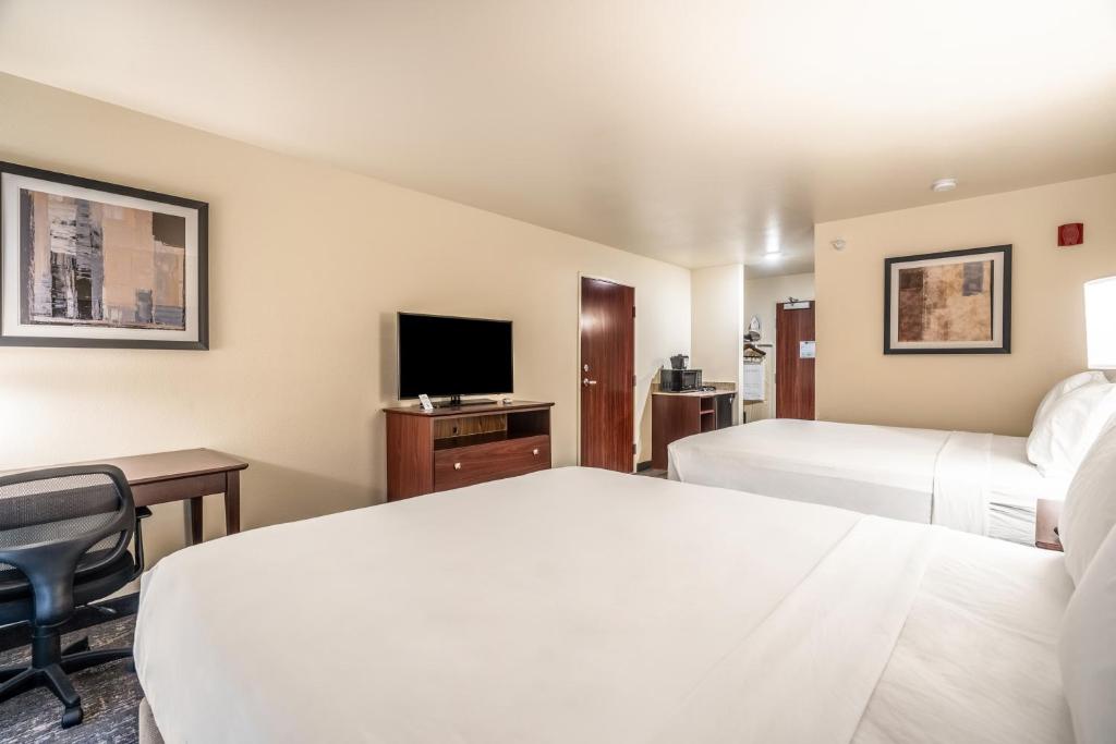 Cobblestone Hotel & Suites - Morgan - image 4