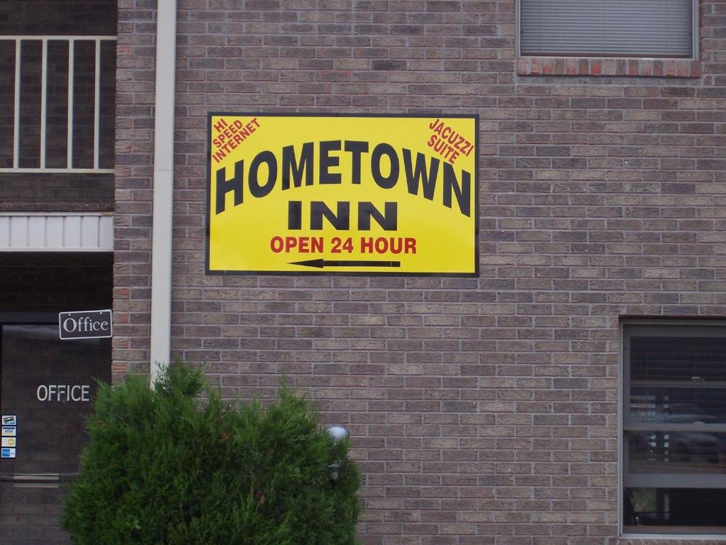 Hometown Inn Morganfield - image 3