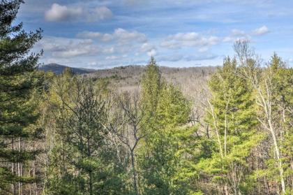 Charming Cabin with Hot Tub - 13 Miles to Blue Ridge - image 15