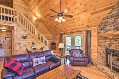 Charming Cabin with Hot Tub - 13 Miles to Blue Ridge - image 8