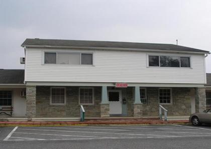 Red Carpet Inn & Suites Morgantown - image 4