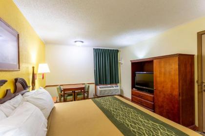 Econo Lodge Morgantown - image 14