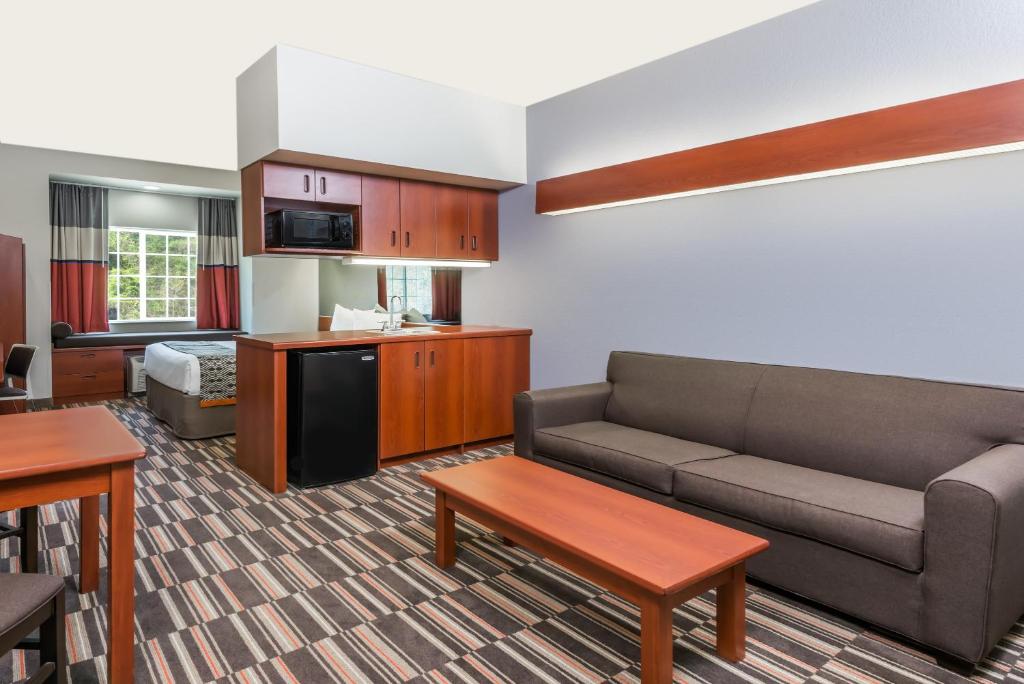 SureStay Plus Hotel by Best Western Morgantown - image 5