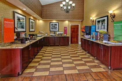 Hampton Inn Morristown - image 10