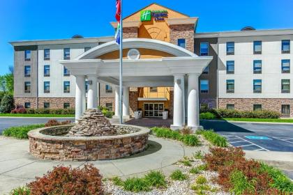 Holiday Inn Express & Suites Morristown an IHG Hotel - image 12