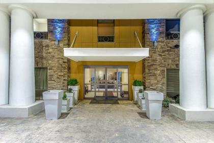 Holiday Inn Express & Suites Morristown an IHG Hotel - image 15