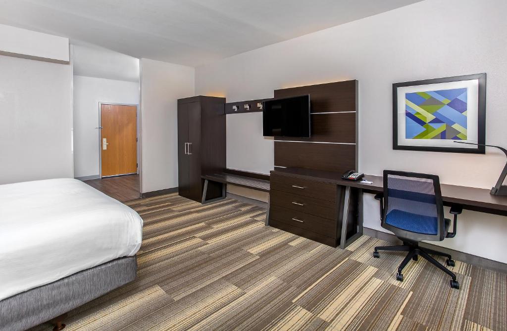 Holiday Inn Express & Suites Morristown an IHG Hotel - image 3