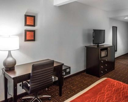 Quality Inn & Suites NJ State Capital Area - image 6