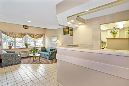 Microtel Inn by Wyndham Raleigh-Durham Airport - image 11