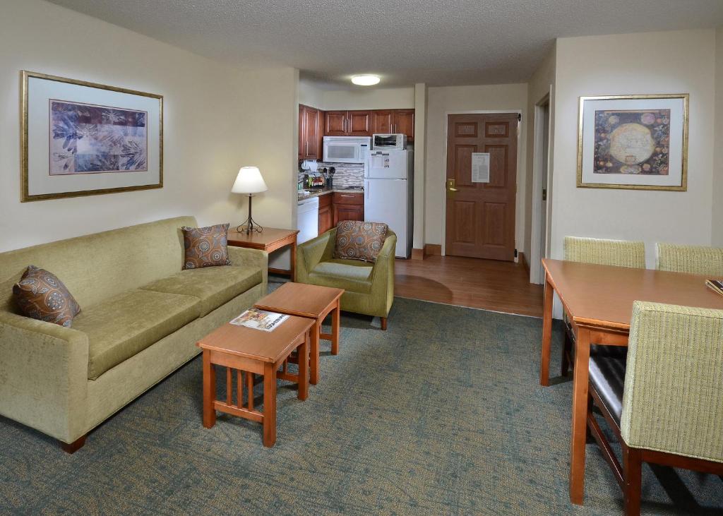 Staybridge Suites Raleigh-Durham Airport-Morrisville an IHG Hotel - image 3