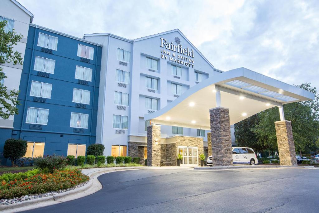 Fairfield Inn & Suites Raleigh - Durham Airport / RTP - main image