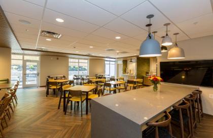 Fairfield Inn & Suites Raleigh - Durham Airport / RTP - image 5