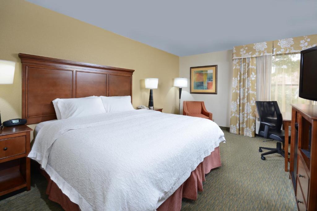 Hampton Inn Raleigh/Durham Airport - image 7