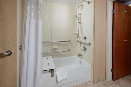 Hampton Inn Raleigh/Durham Airport - image 9