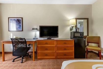 Quality Inn & Suites Raleigh Durham Airport - image 8