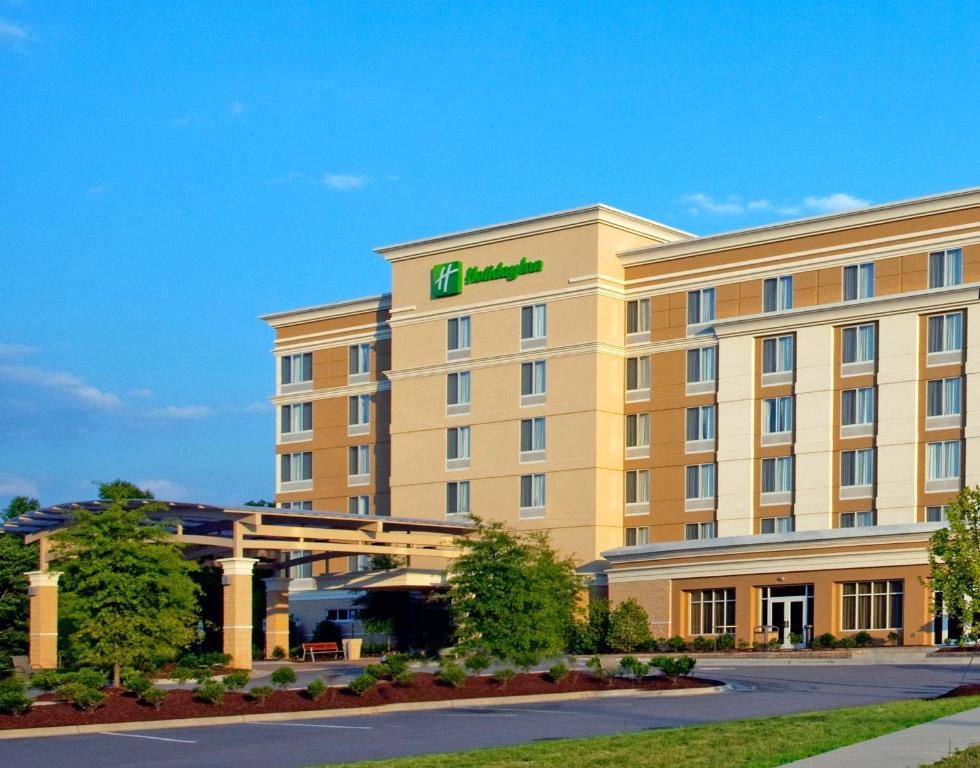 Holiday Inn Raleigh Durham Airport an IHG Hotel - main image