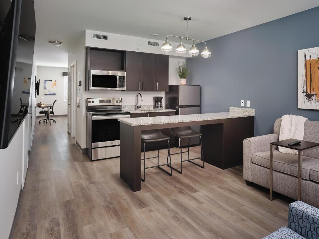 stayAPT Suites Raleigh-Durham/RTP - main image