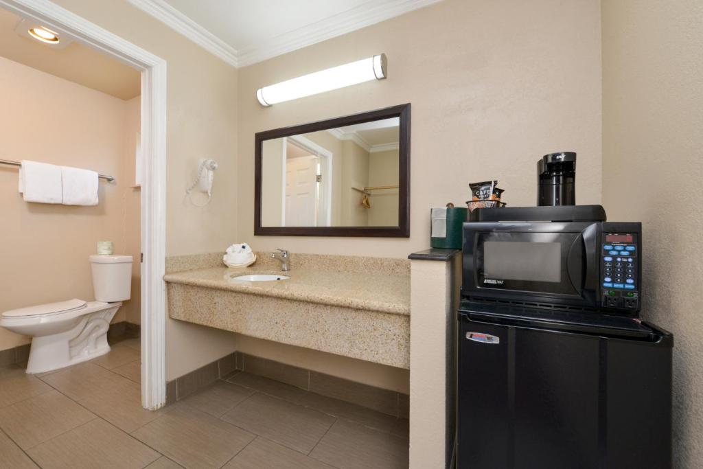 Pacific Shores Inn - Morro Bay - image 3