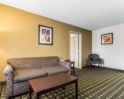 Quality Inn & Suites Morrow Atlanta South - image 2