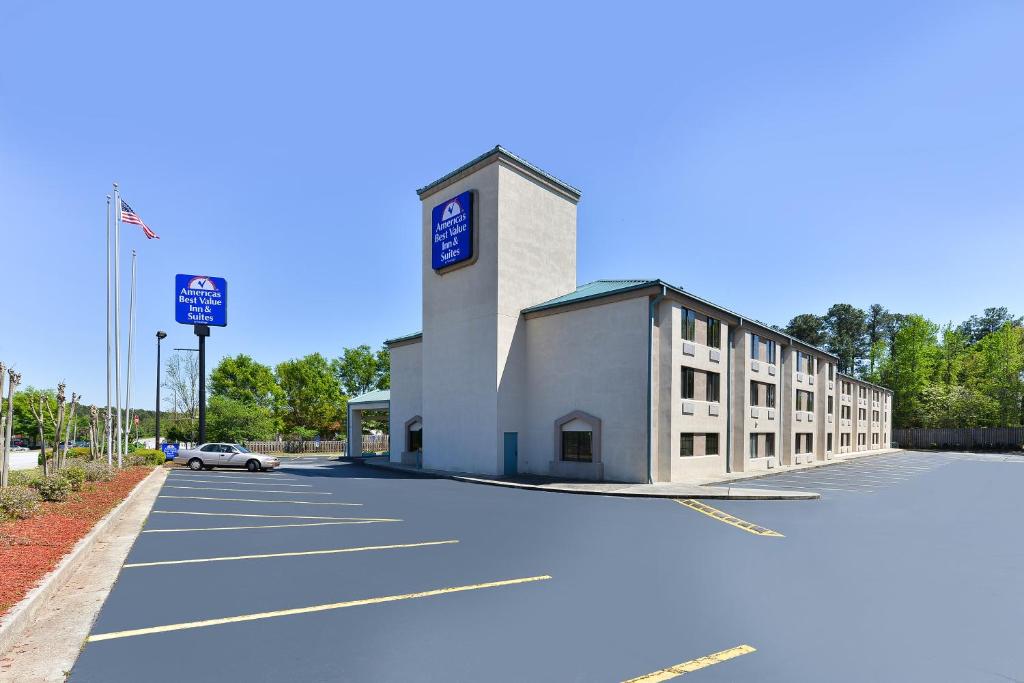 America's Best Value Inn & Suites Atlanta - Morrow - image 2