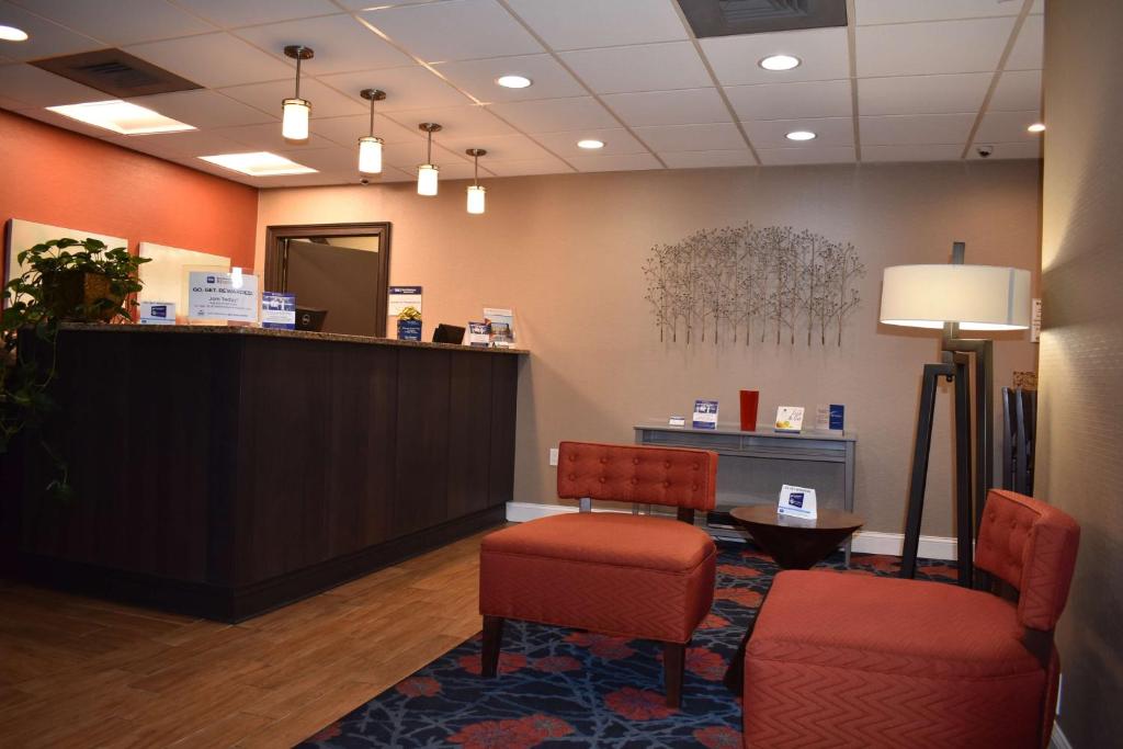 Best Western Southlake Inn - main image