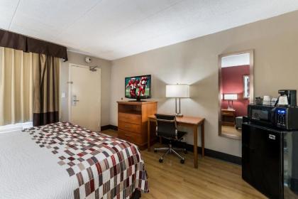 Red Roof Inn Morton Grove - image 17