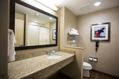 Fairfield Inn & Suites Moscow - image 12