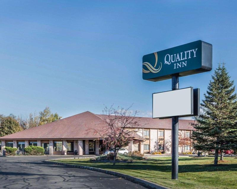 Quality Inn Central Wisconsin Airport - main image