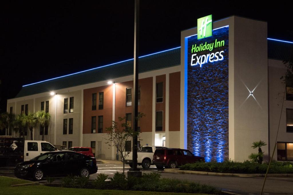 Holiday Inn Express Pascagoula-Moss Point an IHG Hotel - main image