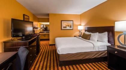 Best Western Flagship Inn - image 10