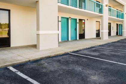 Econo Lodge Moss Point - Pascagoula - image 4