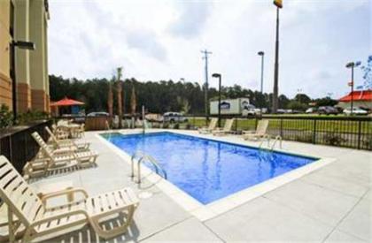 Hampton Inn Moss Point - image 5