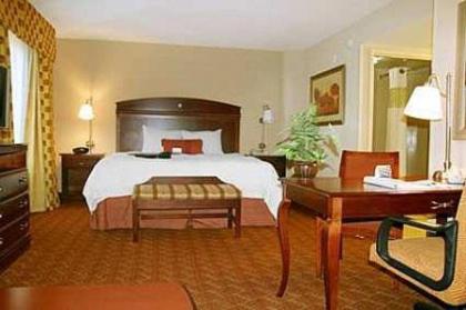 Hampton Inn Moss Point - image 9