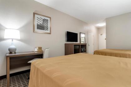 Quality Inn - image 13