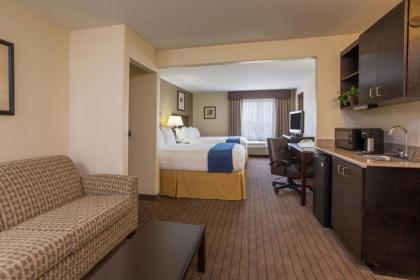 Holiday Inn Express & Suites Moultrie an IHG Hotel - image 15