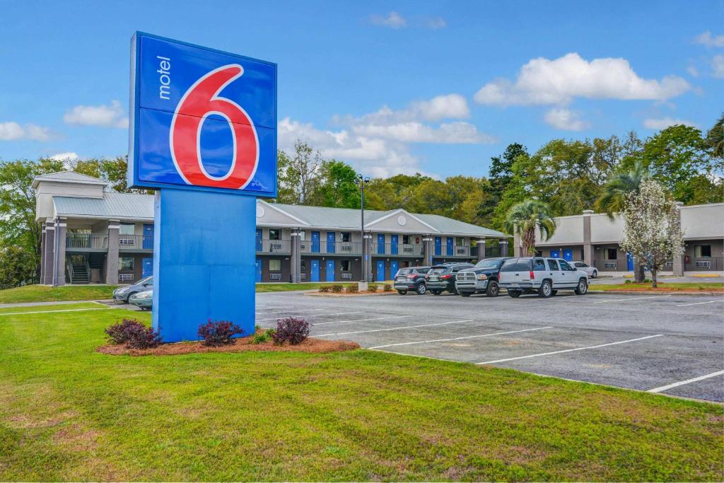 Motel 6-Moultrie GA - main image