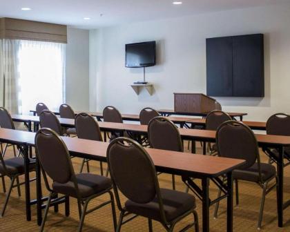 Sleep Inn & Suites Moundsville - image 4