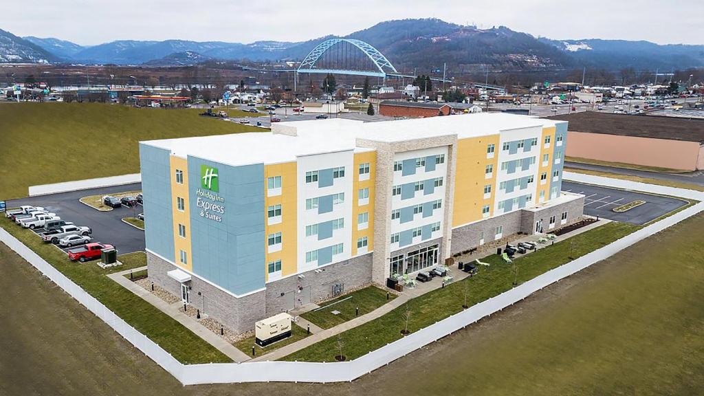 Holiday Inn Express & Suites - Moundsville - main image