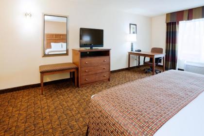 Holiday Inn Express Hotel & Suites Mount Airy an IHG Hotel - image 11