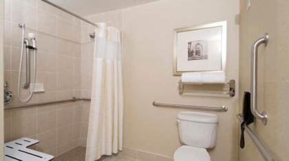 Hilton Garden Inn Mount Holly/Westampton - image 3