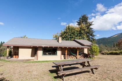 Hood View-Mtn View-4BR/2BA - image 5