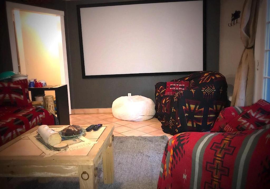 Cozy Home Theatre slps 6 - main image