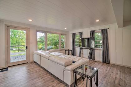 Stunning Lake View Home 22 Mi to Nashville! - image 4