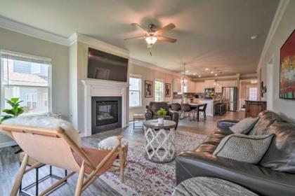 Stunning Mt Juliet Home about 19 Mi to Nashville! - image 1