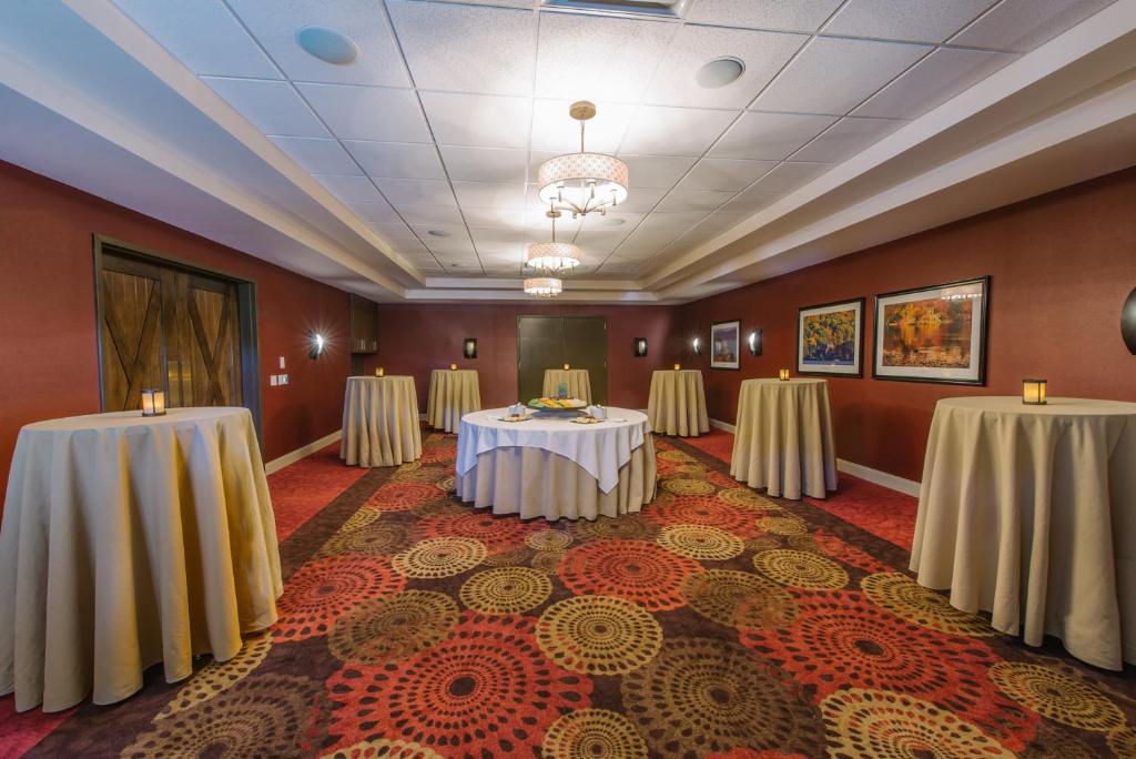 Holiday Inn Mount Kisco-Westchester County an IHG Hotel - image 3