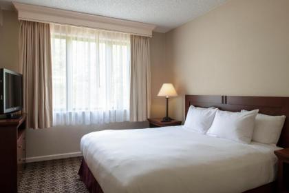 DoubleTree Suites by Hilton Mount Laurel - image 11