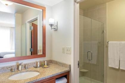 DoubleTree Suites by Hilton Mount Laurel - image 14