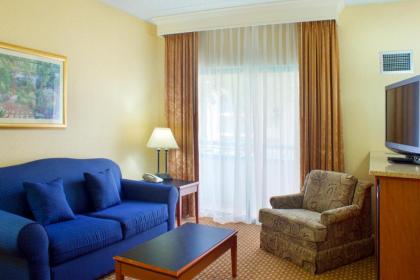 DoubleTree Suites by Hilton Mount Laurel - image 17