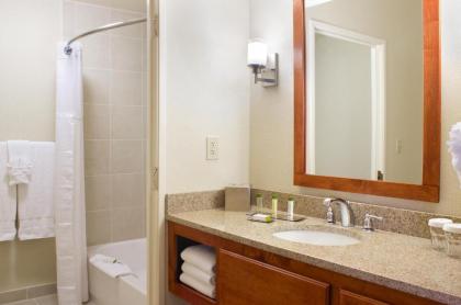 DoubleTree Suites by Hilton Mount Laurel - image 19