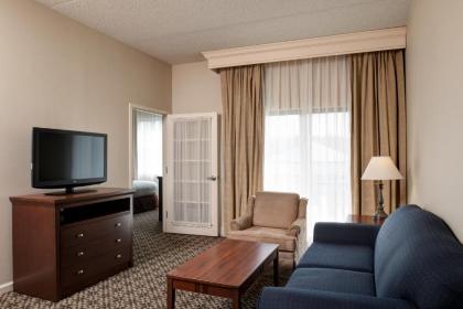 DoubleTree Suites by Hilton Mount Laurel - image 9